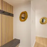 Renovated 2Bed-2Bath In Village With Pool, Hot Tub, And Sauna